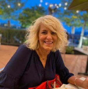 Meet your Posher, Cathy